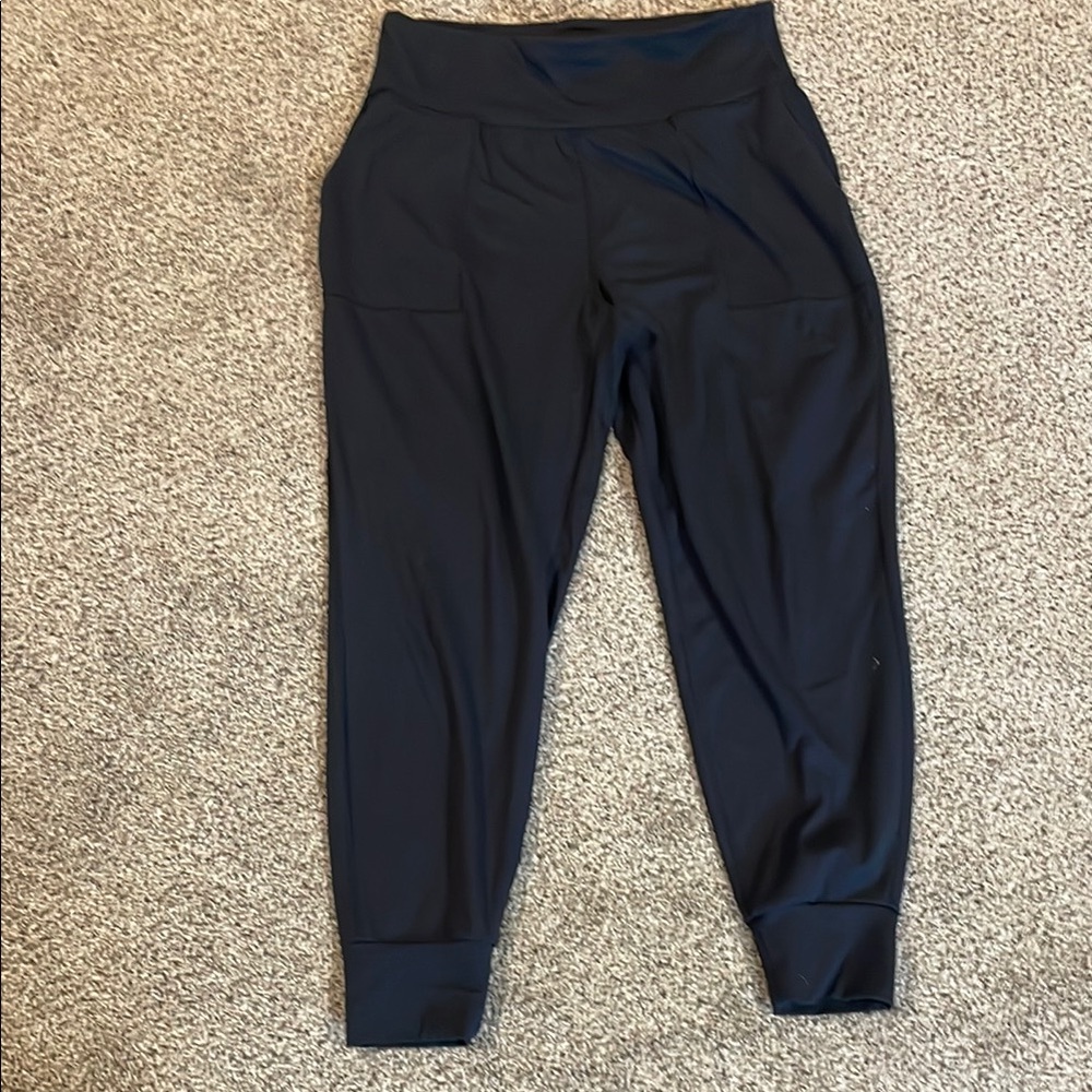 Gap fit black joggers size medium